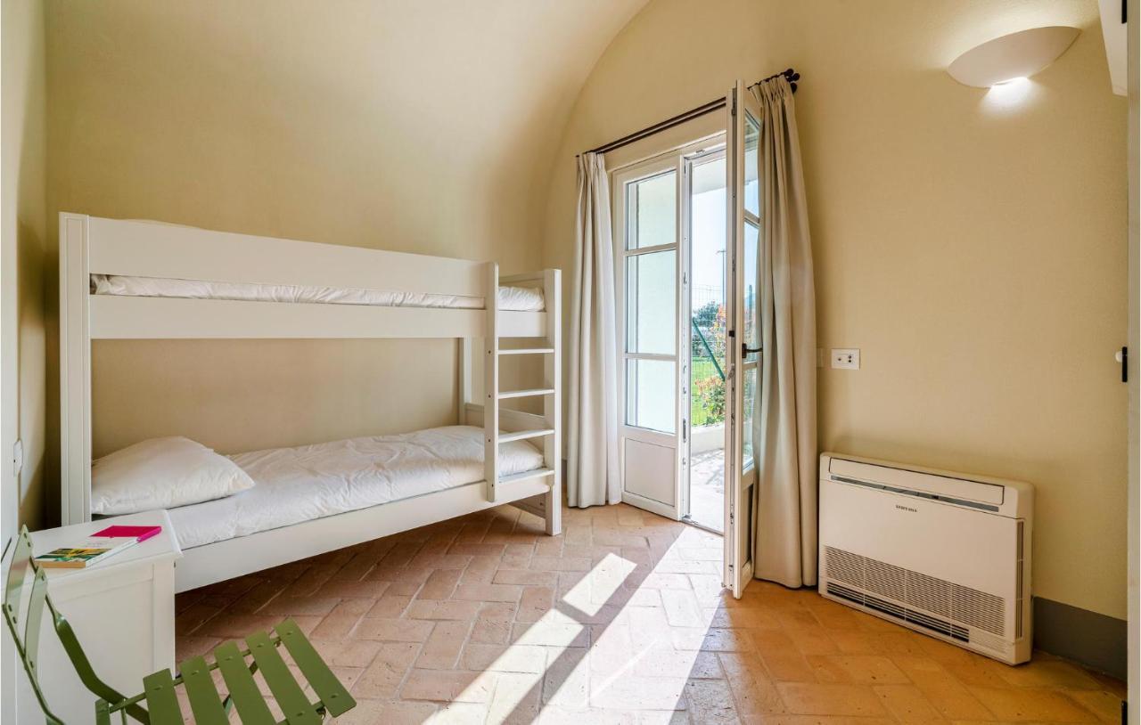 2 Bedroom Gorgeous Apartment In Bastia Di 알벤가 외부 사진